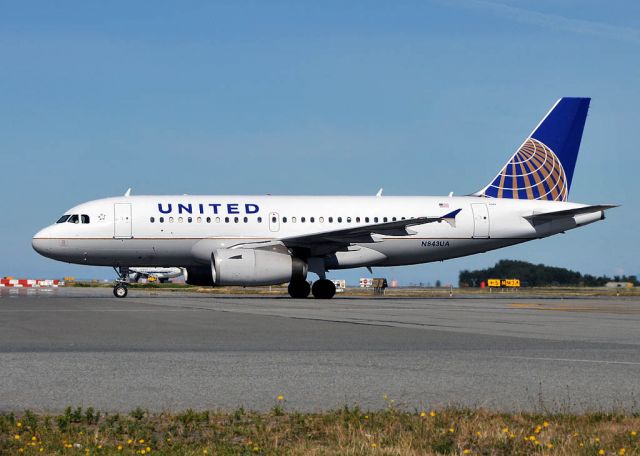 Airbus A319 (N843UA)
