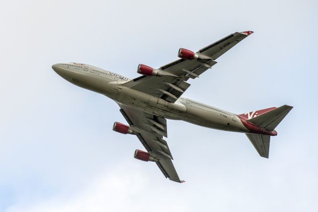 Boeing 747-400 (G-VGAL) - Car near London Gatwick flight path.