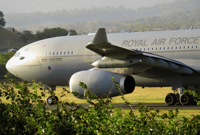 Airbus A330-200 (ZZ336)