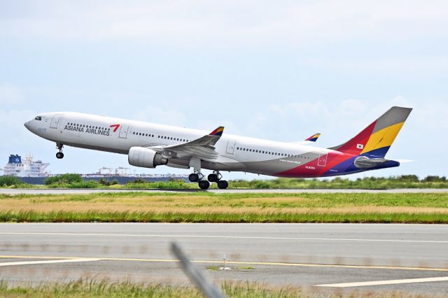 Airbus A330-300 (HL8258)