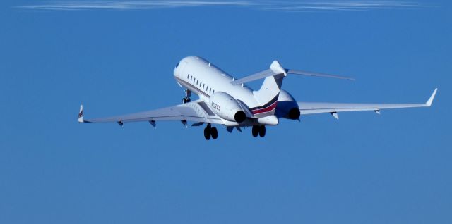 Bombardier Global 5000 (N122QS) - Shortly after departure is this 2022 Bombardier Global Express 5500 in the Winter of 2024.