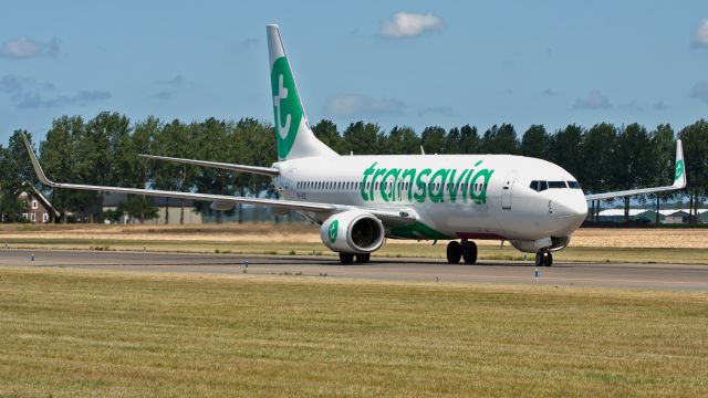 Boeing 737-800 (PH-HZI)