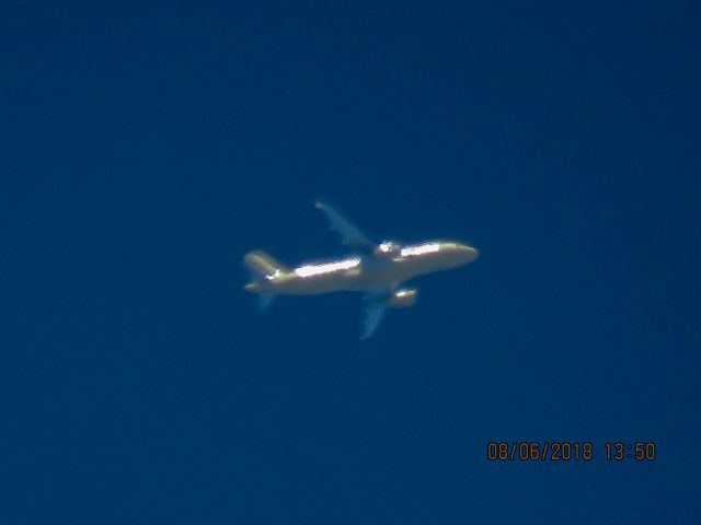 Airbus A320 (N608NK)