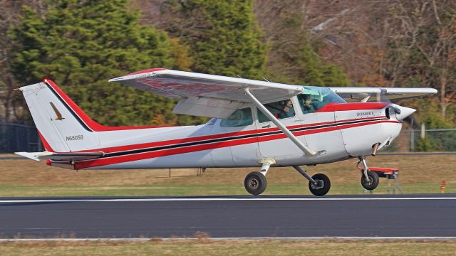 Cessna Skyhawk (N65058) - November 16, 2018, Lebanon, TN -- This Cessna 172-P is about to land on runway 19. br / The photo was taken at the Tennessee National Guard facility.