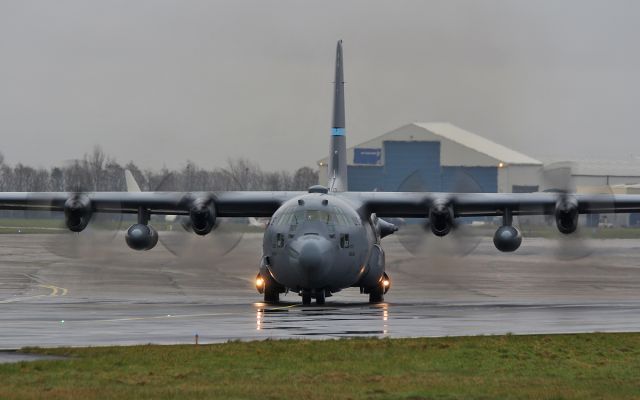 Lockheed C-130 Hercules (84-0212) - usf delaware ang c-130h 84-0212 taxiing for dep from shannon 6/3/16.