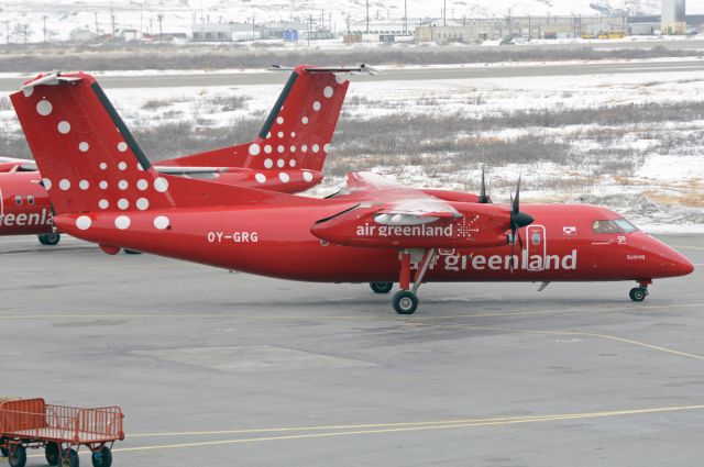 de Havilland Dash 8-200 (OY-GRG) - Very cold day
