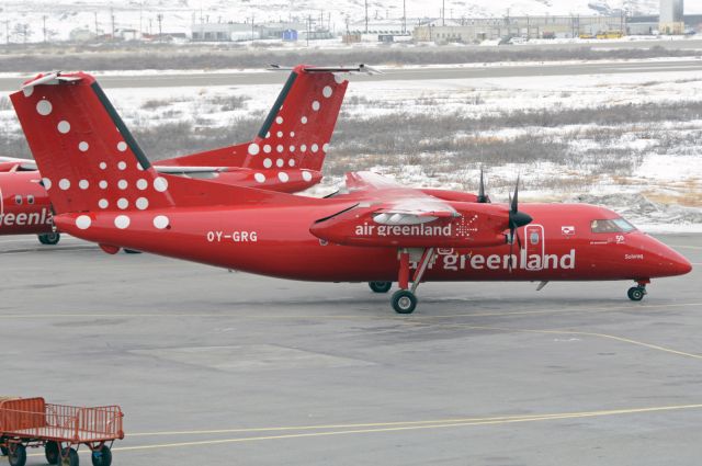 de Havilland Dash 8-200 (OY-GRG) - Very cold day