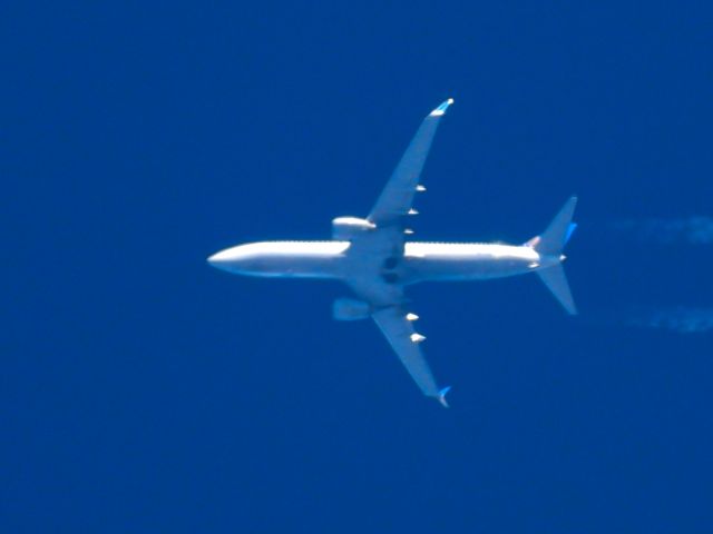 Boeing 737-800 (N77258)