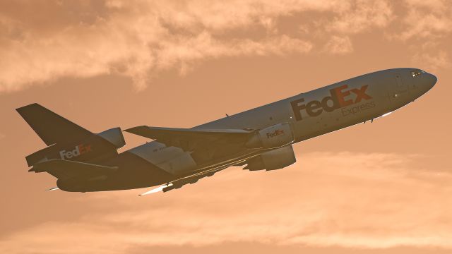 McDonnell Douglas DC-10 (N306FE)