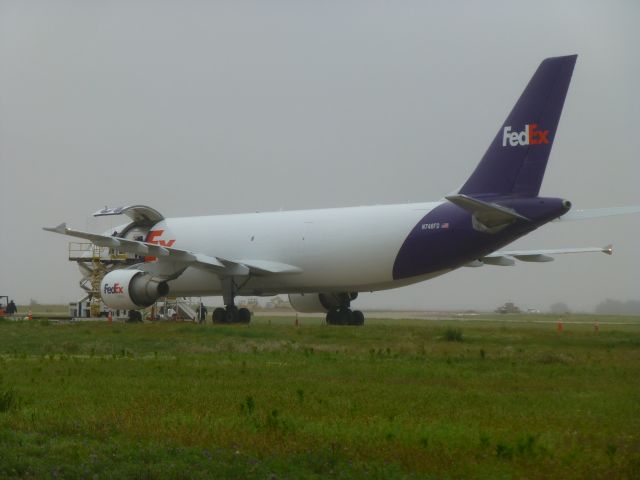 Airbus A300F4-600 (N746FD)