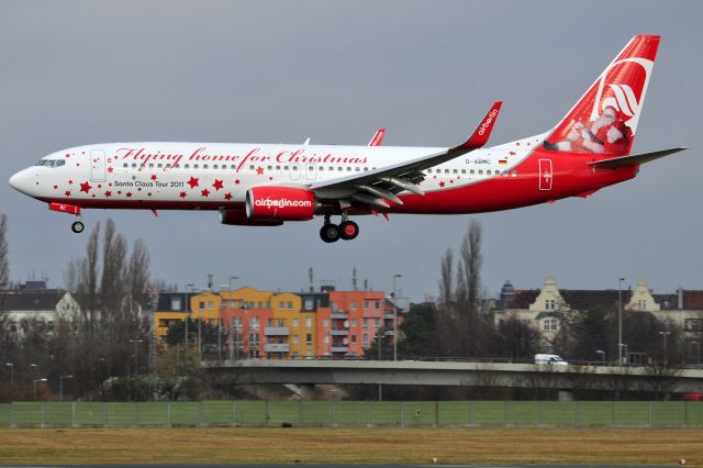 Boeing 737-800 (D-ABMC)