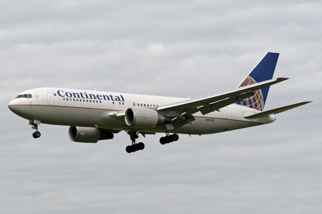 BOEING 767-200 (N68159)