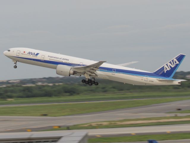 BOEING 777-300ER (JA791A)