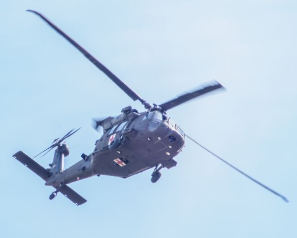 AE51D7 — - This guy was following the Kansas river just south of Belvue. I got him with my Olympus EM1-x and the 100-400 zoom w/ a 2x teleconverter. He was at about 1500ft going about 80kt.