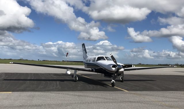 Piper Malibu Mirage (F-HDPV)