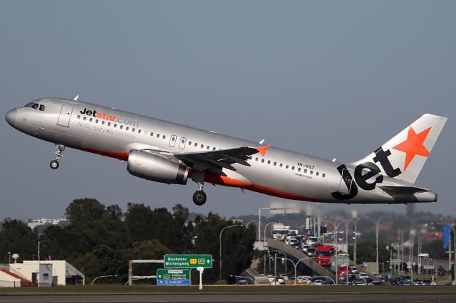 Airbus A320 (VH-VQZ) - on 31 October 2018