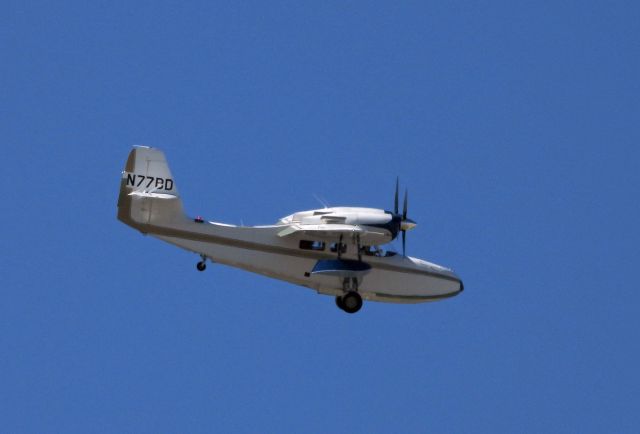 Grumman G-44 Widgeon (N77BD) - Turning to final on niner at Carson City
