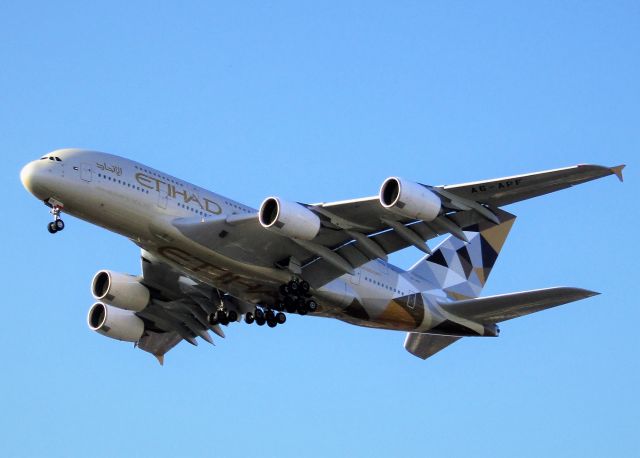 Airbus A380-800 (A6-APF)