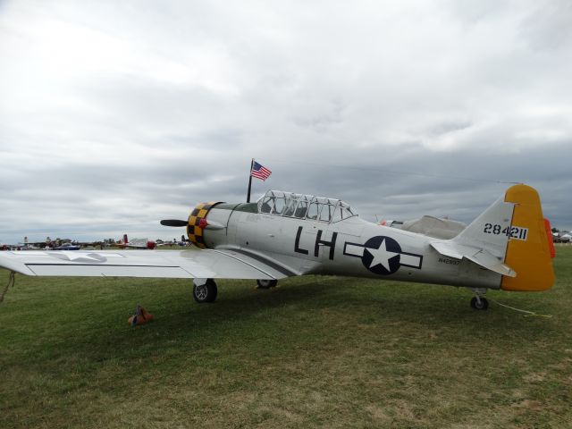 Piper Saratoga (N42897) - North American T-6D SNJ5 (C/N 42-84211)