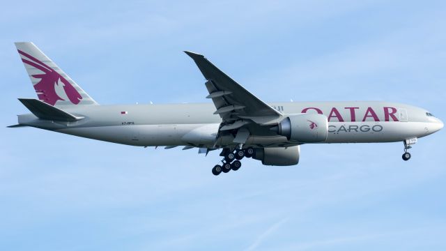 BOEING 777-200LR (A7-BFG)