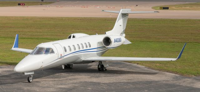 Learjet 40 (N40BG)