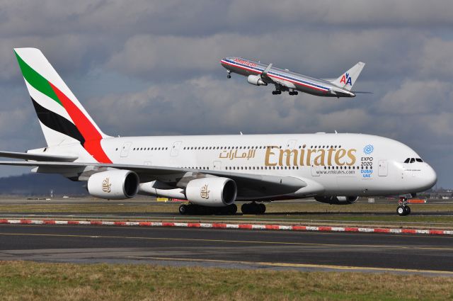 Airbus A380-800 (A6-EDQ)