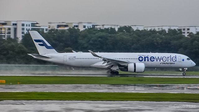 Airbus A350-900 (OW-LWB)