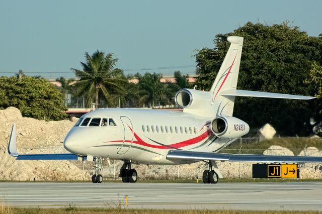 Dassault Falcon 900 (N248DV)