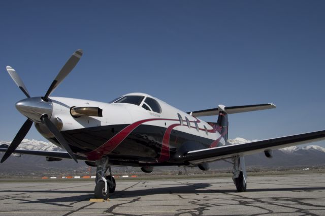 Pilatus PC-12 (N144MF)