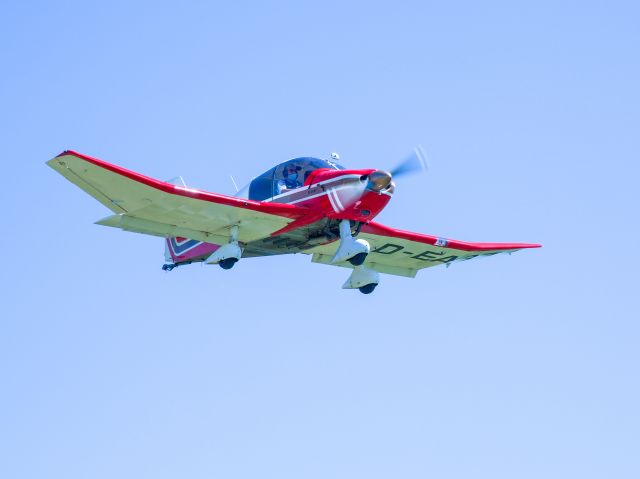 ROBIN President (DR-500) (D-EAGZ) - Landing runway 26. 16 MAY 2020.