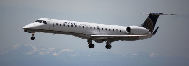 Embraer ERJ-145 (N18114) - Landing on 16L.