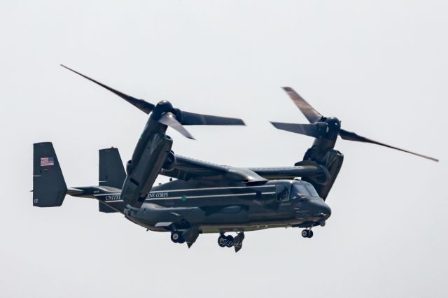 16-8306 — - An MV-22 of USMC HMX-1 departs KGRR