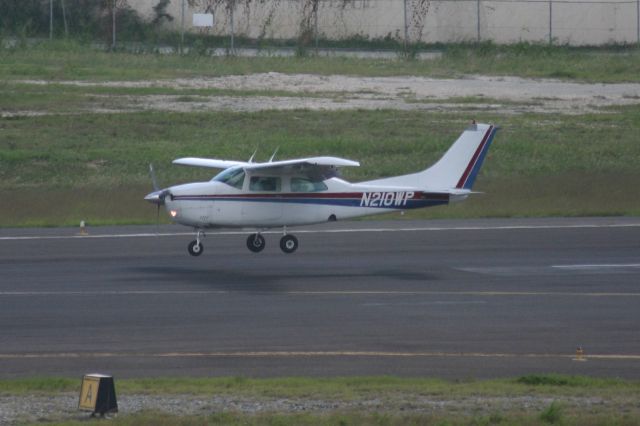 Cessna Centurion (N210WP)