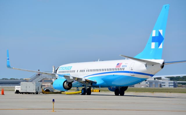 Boeing 737-800 (N881XA) - Hillarys New Jet at Cleveland Hopkins 09-05-16