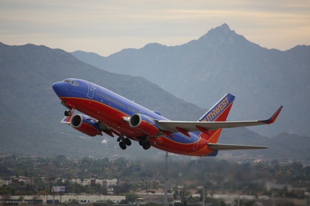 Boeing 737-700 (N402WN)