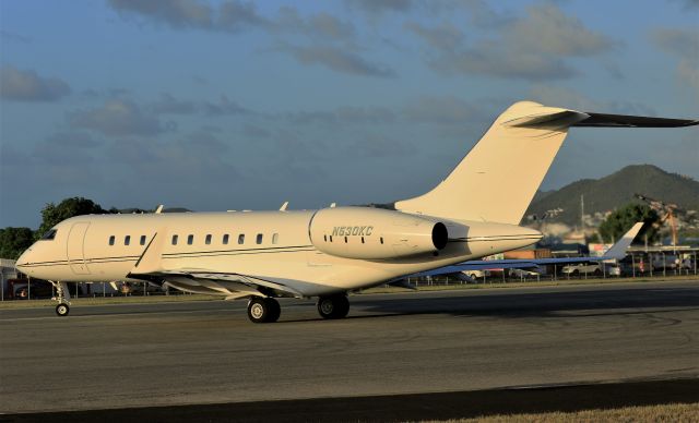 Bombardier Global 5000 (N530KC)