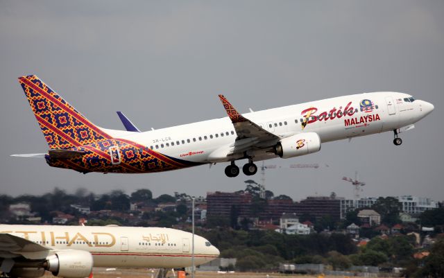 Boeing 737-800 (9M-LCR) - Climbing from Rwy 34L