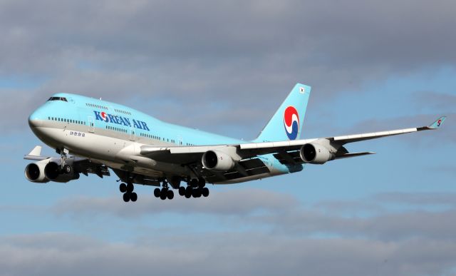 Boeing 747-400 (HL7473) - Short Final To 16R