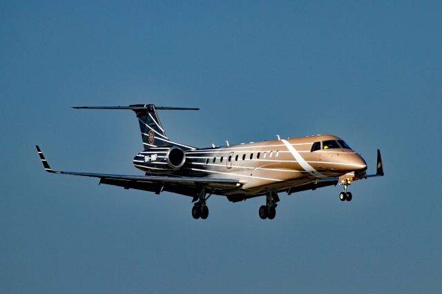 Embraer Legacy 600/650 (9H-IMP)