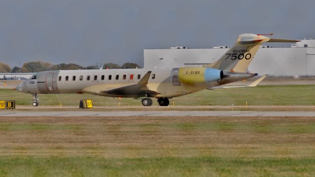 Bombardier Global Express (C-GLBG) - I was waiting for a 737-800 at a park I haven’t been to before and according to Flightradar24 but it was a brand new test bird for the bombardier Global 7500. 