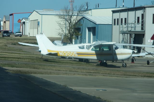 Cessna Skyhawk (N13005)