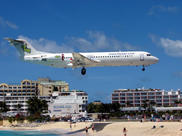 Fokker 100 (PJ-DAA)