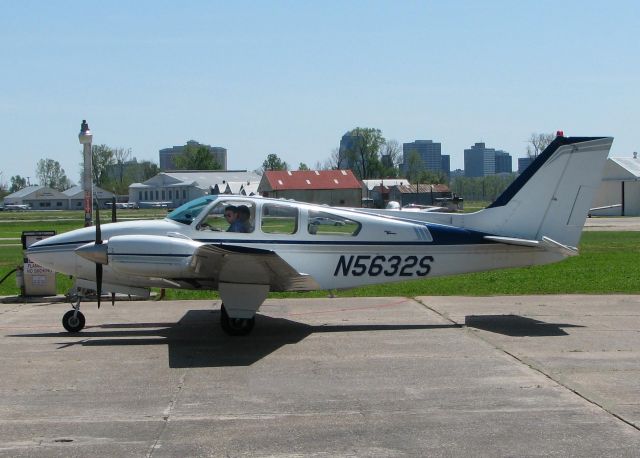 Beechcraft 55 Baron (N5632S) - Parked at the self serve fuel pump at the Shreveport Downtown airport.