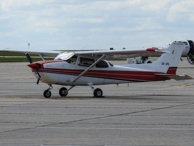 Cessna Skylane (CX-JFG)