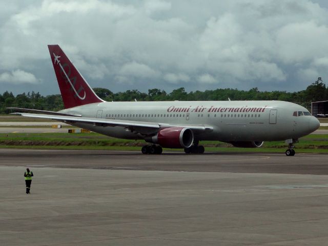 BOEING 767-200 —