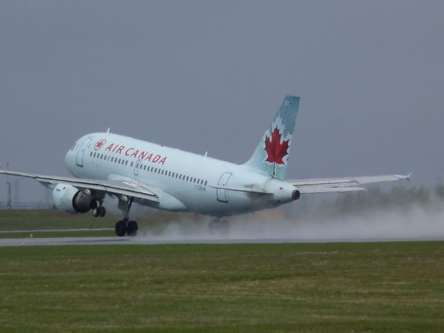 Airbus A319 (C-GBHR)