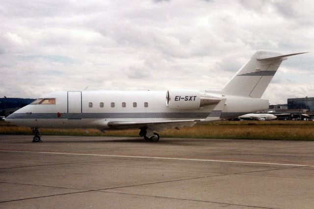 Canadair Challenger (EI-SXT) - Seen here on 28-Jun-97.br /br /Reregistered N159TS 1-Jun-00,br /then C-GICI 11-Jul-00,br /exported to USA 29-Dec-03 as N814PS,br /then reregistered N659TS 22-Mar-08,br /then N623BM 21-Jun-08br /then N615L 9-Apr-11.