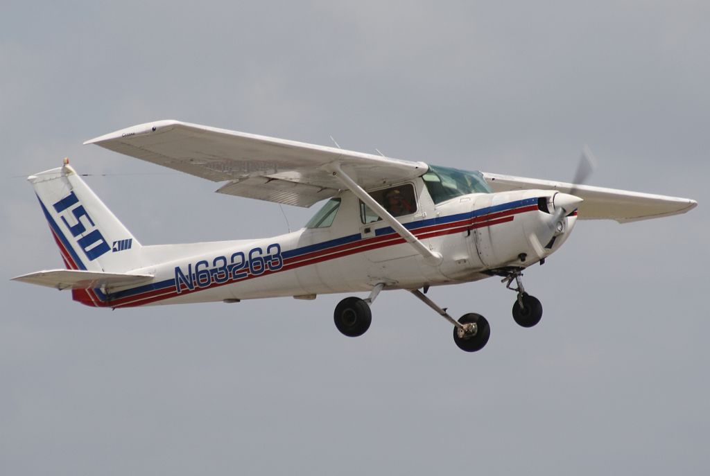 Cessna Commuter (N63263)