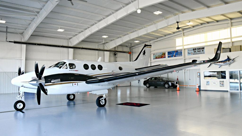 Beechcraft King Air 90 (N524CV)