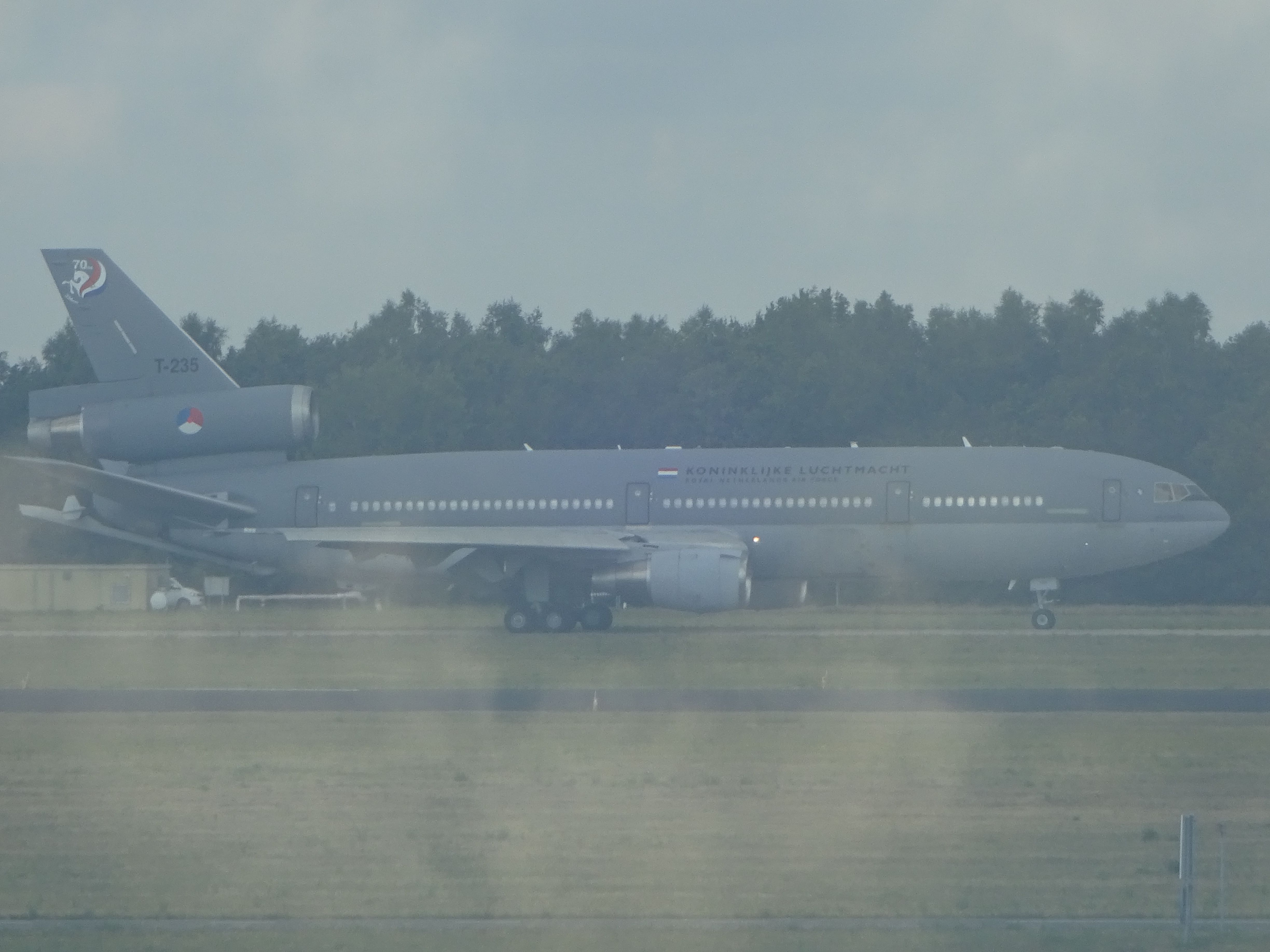 McDonnell Douglas DC-10 (T235) - Donderdag 23 juli op vliegveld Eindhoven net voor de start.